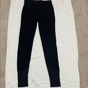ALO Yoga Black Leggings Size Small